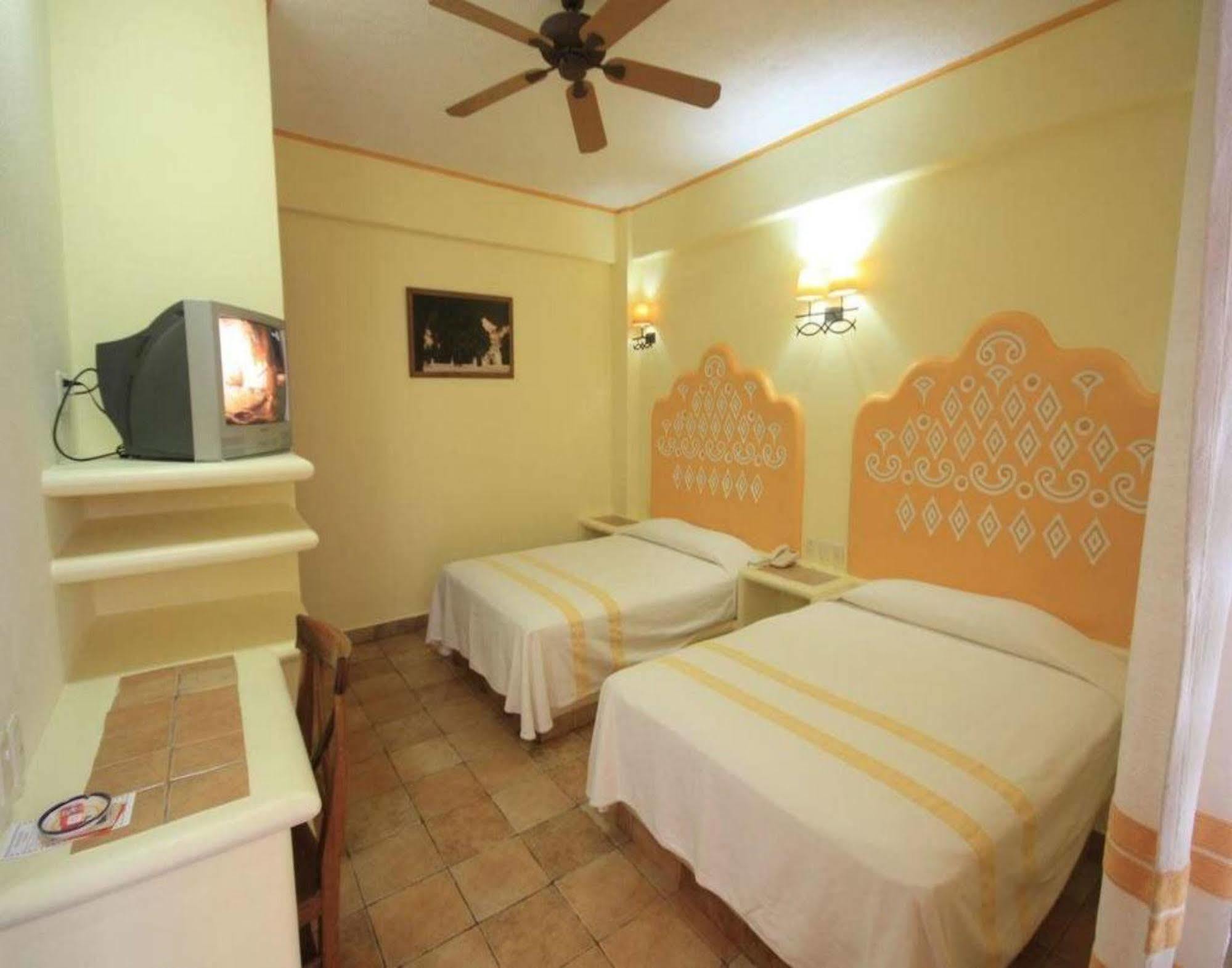 Hotel Maria Mixteca Santa Cruz Huatulco Exterior foto
